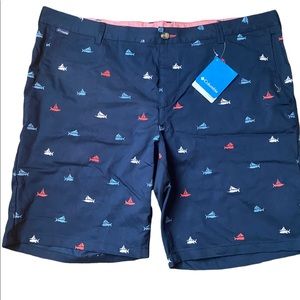 New with tags Columbia PFG Navy Men’s embroidered fish shorts